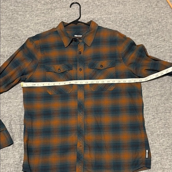 Outdoor Research Teal and Tan Plaid Flannel Shirt - Picture 4 of 5